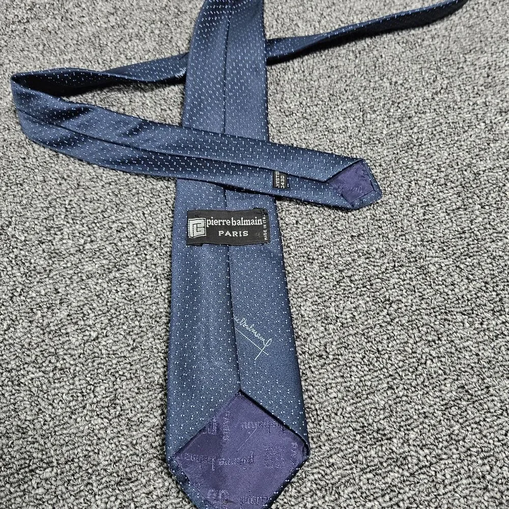 Pierre Balmain Deep Blue Dots  Signature Mens tie Polyester EUC 54